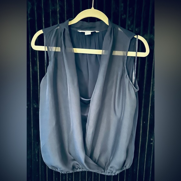 New Blouse - Picture 1 of 4